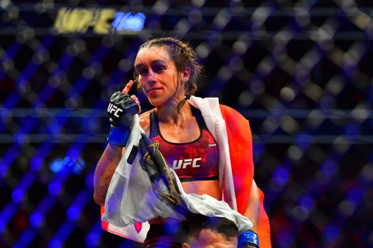 Joanna Jedrzejczyk abierta a cinco rondas contra Zhang Weili