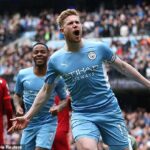 Kevin De Bruyne anotó el primer gol ante el Liverpool en el Etihad Stadium el domingo.