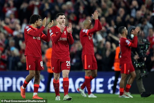 Los jugadores del Liverpool celebran al final de su victoria por 2-0 en la Liga de Campeones sobre el Villarreal.