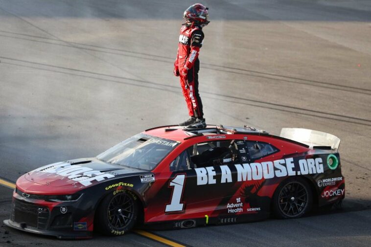 Ross Chastain gana - Talladega Superspeedway - NASCAR Cup Series