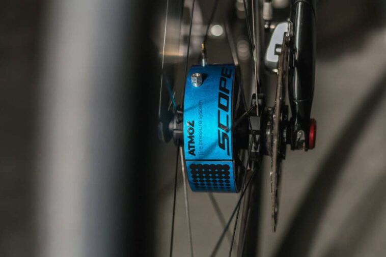 Team DSM no usará sistema de presión ajustable en Paris-Roubaix