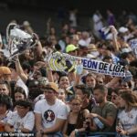Los fanáticos del Real Madrid etiquetaron a Kylian Mbappe como un 'hijo de ab ****' durante el desfile del trofeo de su equipo