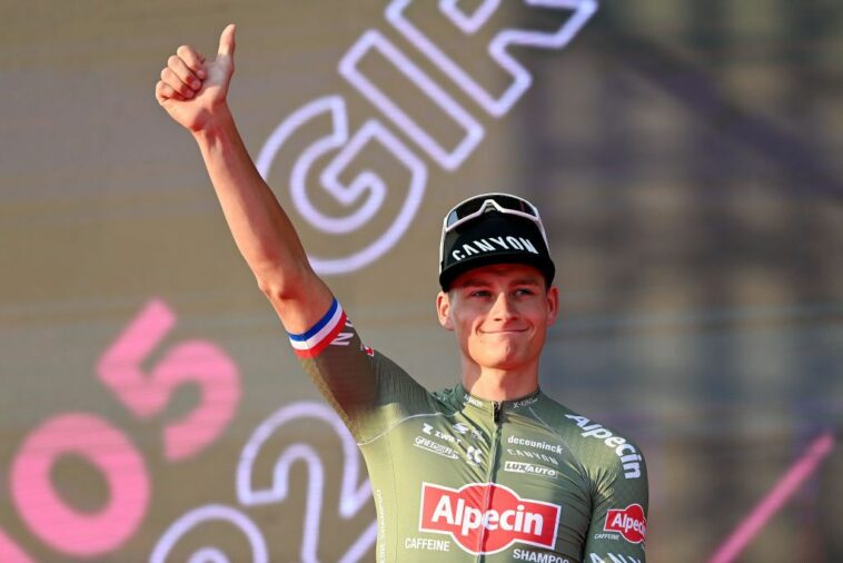 Alpecin-Fenix ​​presentan maillot especial en presentación Giro d'Italia - Galería