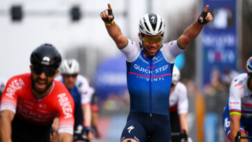 Cavendish mira más allá de la primera etapa del Giro de Italia en busca de victorias al sprint