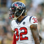 GREEN BAY, WISCONSIN - 8 DE AGOSTO: Lonnie Johnson Jr. #32 de los Houston Texans se alinea para una jugada en el primer cuarto contra los Green Bay Packers durante un juego de pretemporada en Lambeau Field el 8 de agosto de 2019 en Green Bay, Wisconsin.  (Foto de Dylan Buell/Getty Images)