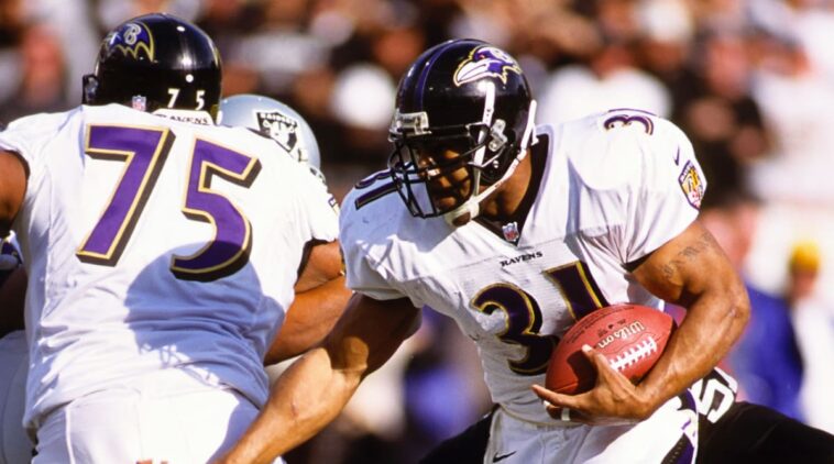 ESPN anuncia la producción de 30 por 30 sobre la temporada 2000-01 de los Ravens
