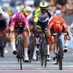 Girmay se encoge de hombros ante las críticas y apunta a ganar el Giro de Italia al sprint