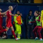 VILLARREAL, ESPAÑA - Martes, 3 de mayo de 2022: Fabio Henrique Tavares 'Fabinho' del Liverpool celebra después de marcar el primer gol de su equipo para poner el marcador 2-1 (2-3 en el global) durante el partido de vuelta de la semifinal de la UEFA Champions League entre Villarreal CF y Liverpool FC en el Estadio de la Cerámica.  (Foto de David Rawcliffe/Propaganda)