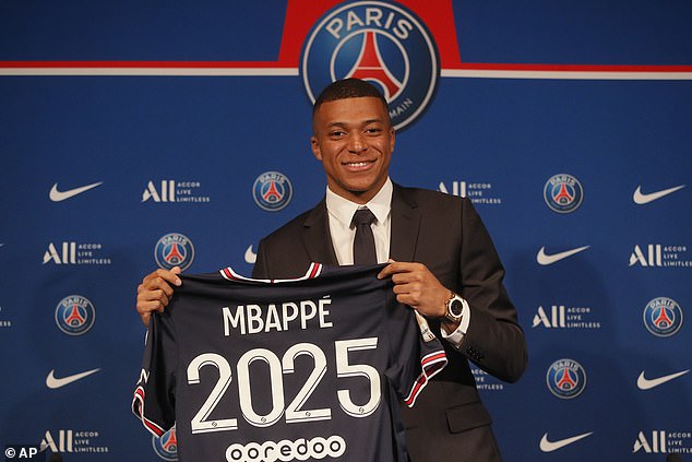 Kylian Mbappé desairó al Real Madrid para firmar un lucrativo nuevo contrato con el Paris Saint-Germain
