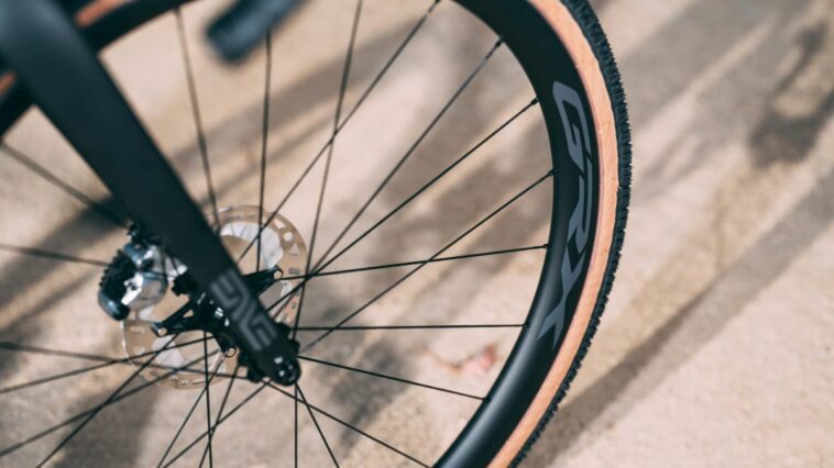 Las nuevas ruedas Shimano GRX finalmente se vuelven de fibra de carbono