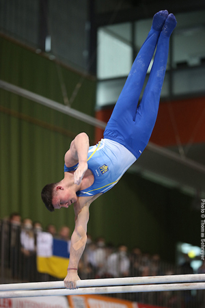 Leyendas de la gimnasia ucraniana en el extranjero se unen para ayudar a las víctimas de la guerra |  Revista internacional de gimnastas en línea