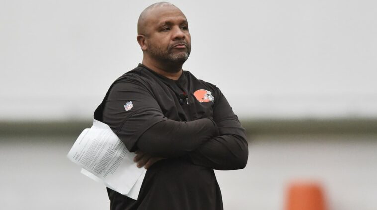 Los Browns tenían controvertidos bonos del 'Plan de cuatro años' para Hue Jackson