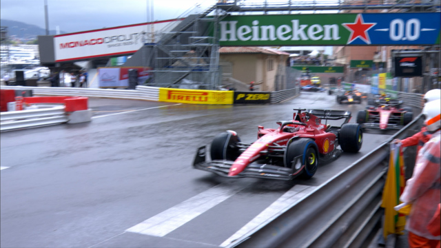 MIRAR: Las carreras comienzan con un comienzo rodante en la pista húmeda de Mónaco mientras Leclerc lidera el grupo