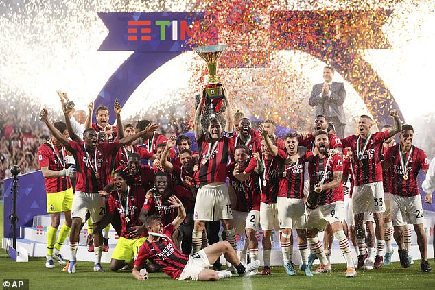 El AC Milan ganó su primer título en 11 años durante una emocionante y emocionante campaña de la Serie A