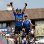 Schmid, Vendrame furiosos tras la debacle de la esquina en la final del Giro de Italia
