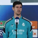 El portero Thibaut Courtois (arriba) ha afirmado que estaba 'muriendo por años' para unirse al Real Madrid