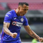 El jugador peruano quedó en la historia de Cruz Azul.