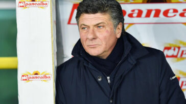 Lado de Walter Mazzarri