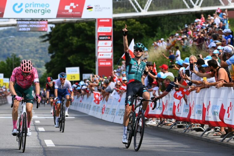 Aleksandr Vlasov victorioso en la quinta etapa del Tour de Suiza y se coloca líder en la general