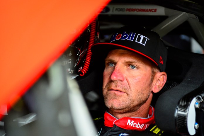 Accidente de tráfico de Clint Bowyer, informe de accidente de Clint Bowyer, actualización de Clint Bowyer