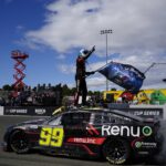 Daniel Suárez gana la primera carrera de NASCAR;  Lanza F-Bomb en TV (Video)