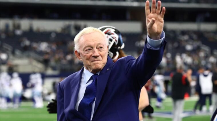 Jerry Jones responde a la idea del alcalde de Dallas para una segunda franquicia de la NFL