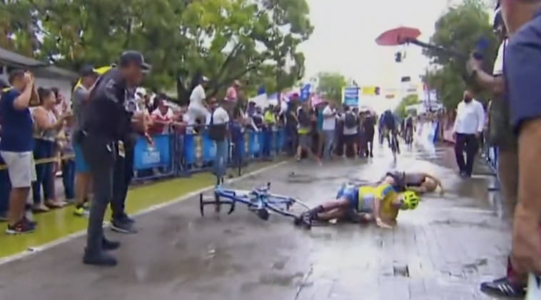 Jinete choca contra su esposa tras ganar etapa de Vuelta a Colombia – Video