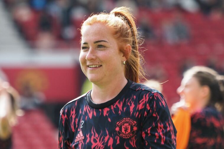 Martha Harris deja el Man Utd