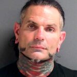 Hardy fue arrestado bajo sospecha de DUI el lunes