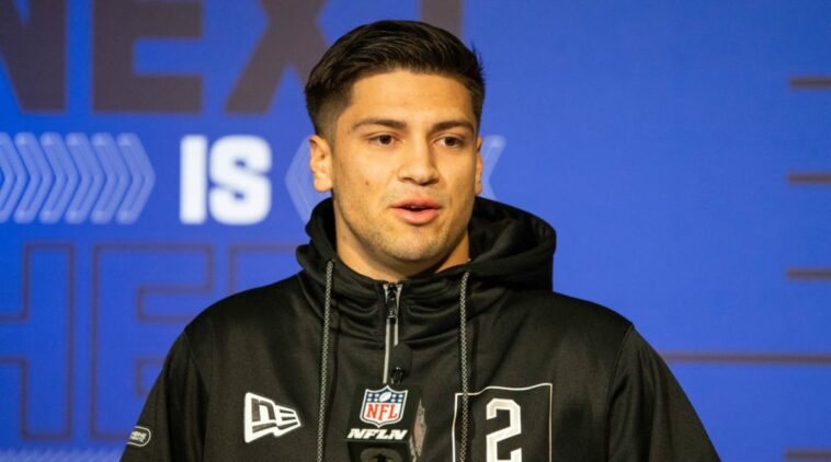 Panthers QB Matt Corral lejos del equipo después de la tragedia familiar