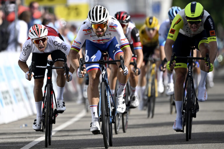 Peter Sagan logra su primera victoria de 2022 en la etapa 3 del Tour de Suiza