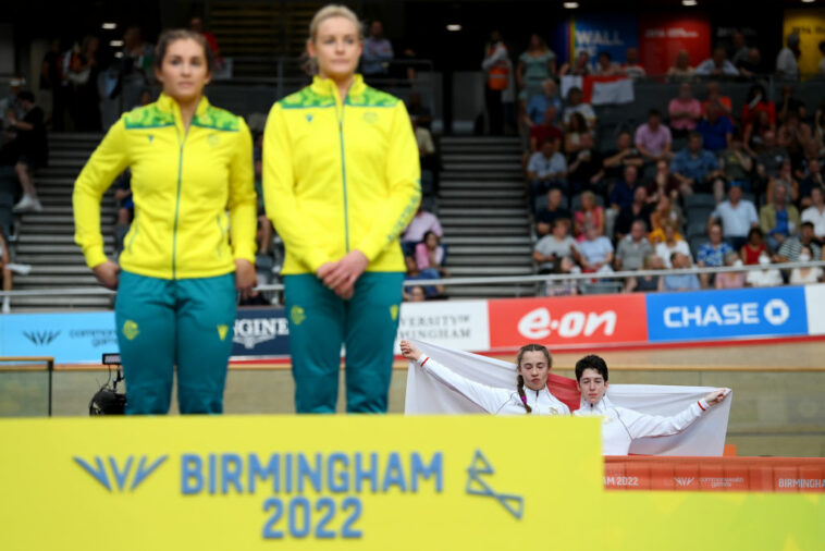 Equipo biplaza de Inglaterra multado tras protesta por el podio de los Juegos de la Commonwealth