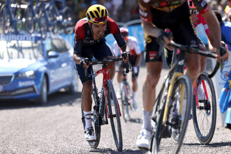 Las aspiraciones de Daniel Martínez en la general del Tour se desmoronan tras perder 15 minutos en la etapa 9