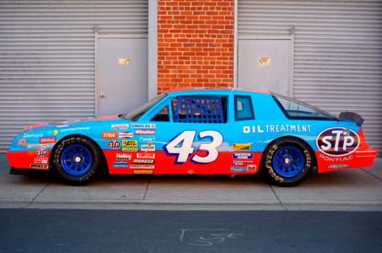 Coche de carreras de NASCAR a la venta - Richard Petty