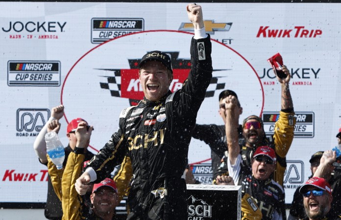 Tyler Reddick 23XI Racing 2024 Serie de la Copa NASCAR