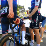 Un perro en el pelotón provoca el accidente de Yves Lampaert en la etapa 12 del Tour de Francia
