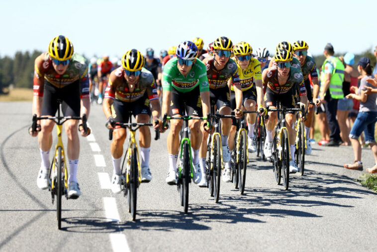 Vingegaard, líder del Tour de Francia, pierde Kruijswijk por accidente