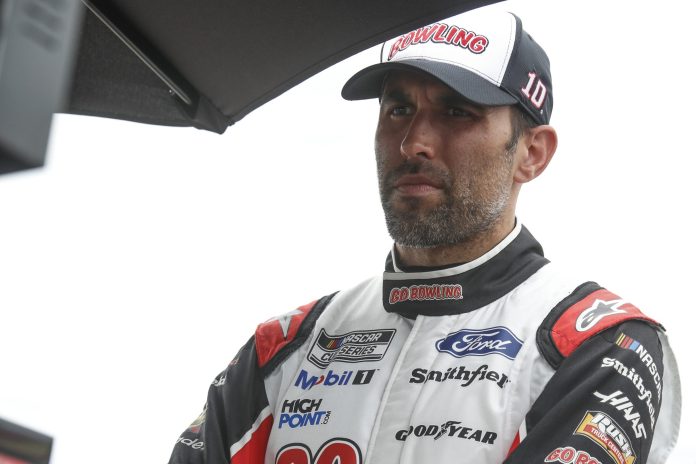 Stewart-Haas Racing Smithfield Foods Aric Almirola Serie de la Copa NASCAR