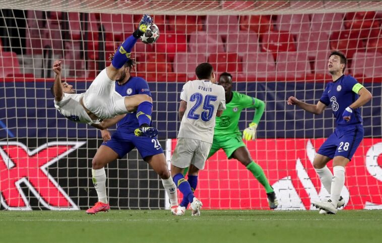 El impresionante gol de chilena de Mehdi Taremi contra el Chelsea quedó segundo en los premios Puskas 2021
