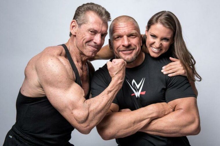 Vince McMahon hizo que Triple H se sintiera lo más incómodo posible cuando comenzó a salir con Stephanie