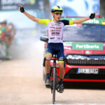 Meintjes gana la etapa 9, Evenepoel gana más tiempo en la cima de Les Praeres en la Vuelta a España