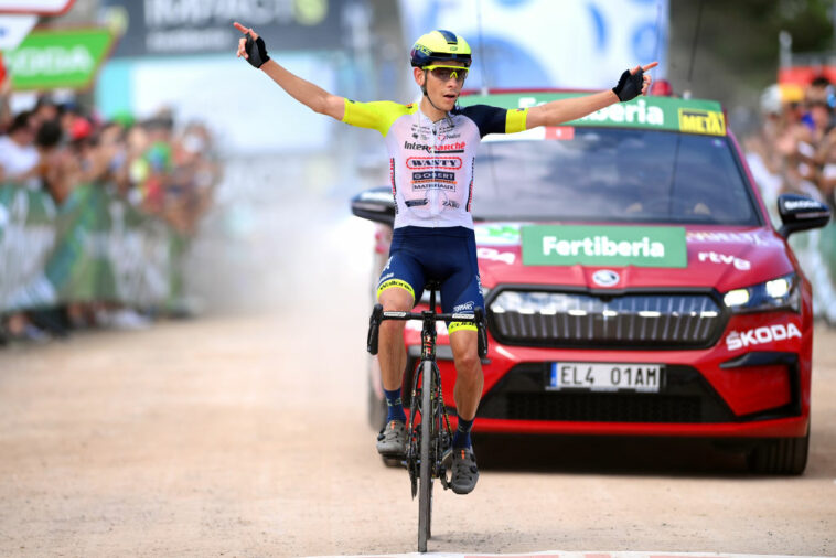 Meintjes gana la etapa 9, Evenepoel gana más tiempo en la cima de Les Praeres en la Vuelta a España