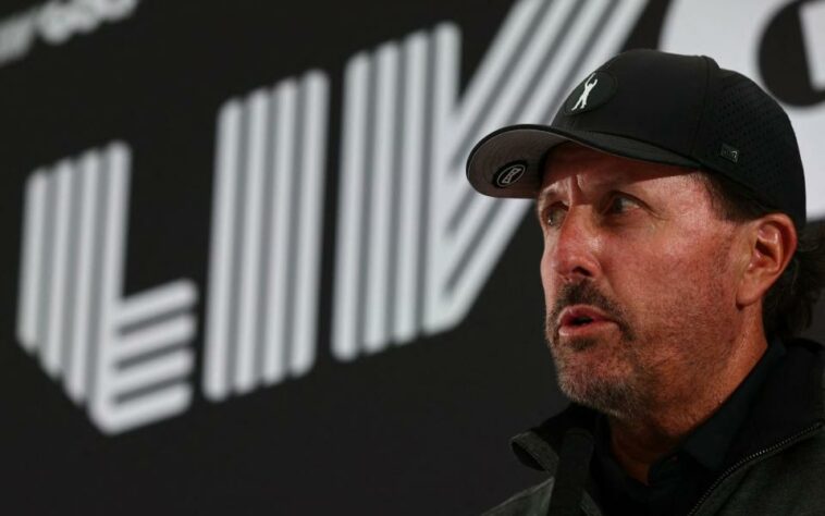 Phil Mickelson e Ian Poulter encabezan la demanda de los rebeldes saudíes contra el PGA Tour - AFP
