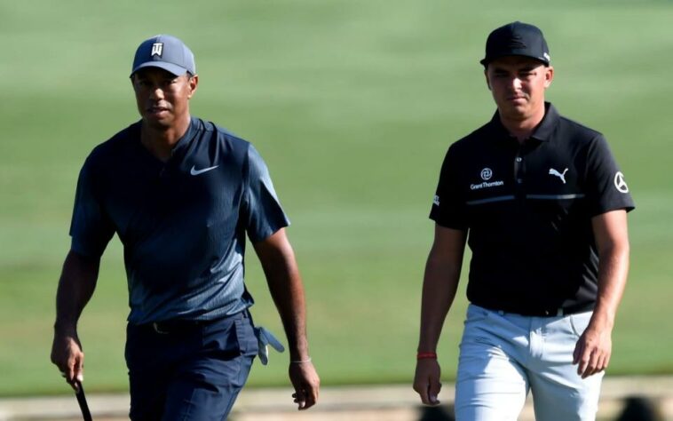 Tiger Woods y Rickie Fowler caminan hacia el green 11 durante la segunda ronda del torneo de golf The Players Championship en TPC Sawgrass - Stadium Course - Adam Hagy-USA TODAY