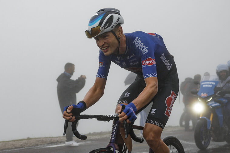 Vine gana el segundo puesto en la cima de la montaña en la Vuelta a España en la etapa 8 Cumbre Colláu Fancuaya