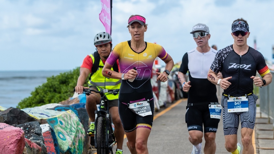 Crédito de la foto de Rebecca Clarke Korupt Vision para IRONMAN