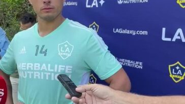 Chicharito asegura que regresará por lo menos una temporada más con LA Galaxy