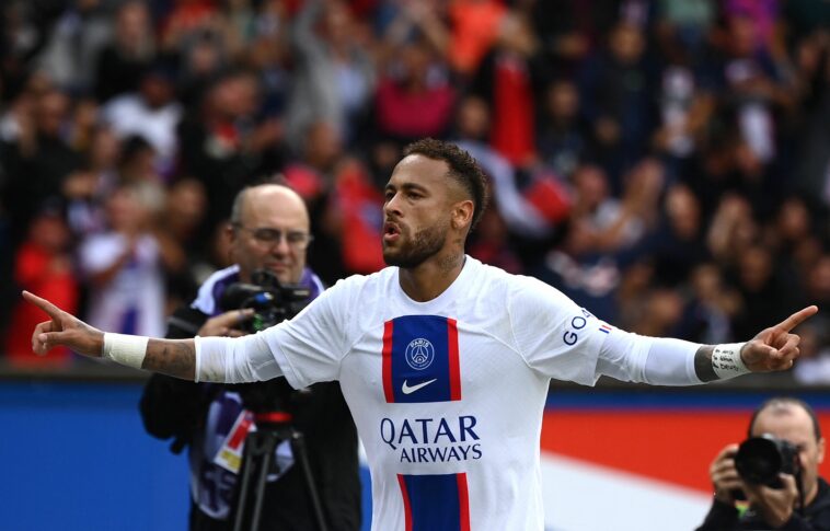 El exganador de la Copa del Mundo se maravilla con la forma actual de la estrella del PSG