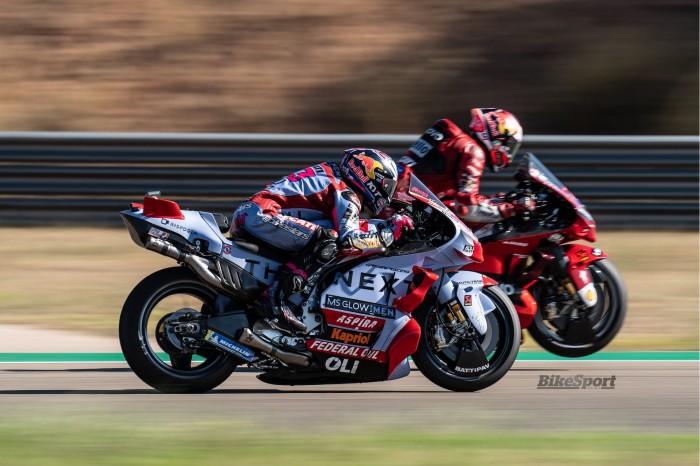 MotoGP Aragón: Bastianini gana la batalla de Ducati tras el caos de la primera vuelta