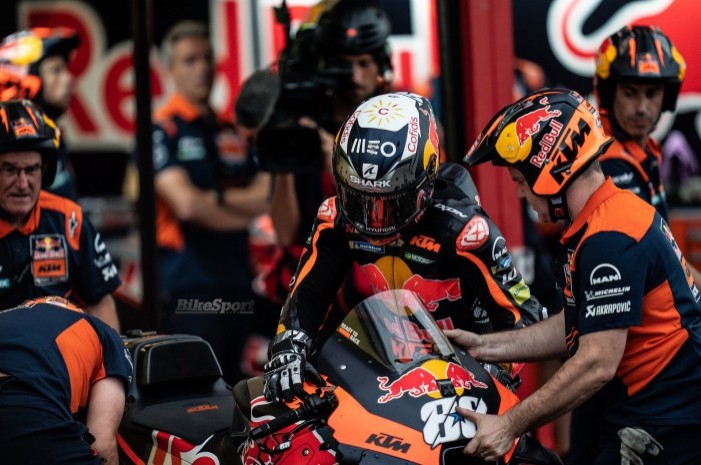 MotoGP Misano: 'Se mantiene una fuerte relación con KTM' - Oliveira